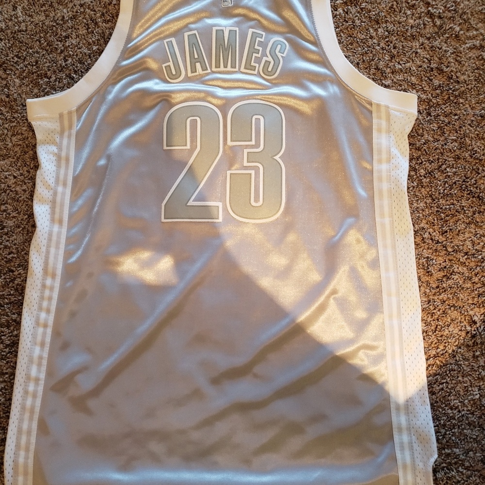 Lebron James All Star Jersey - Picture 4 of 4